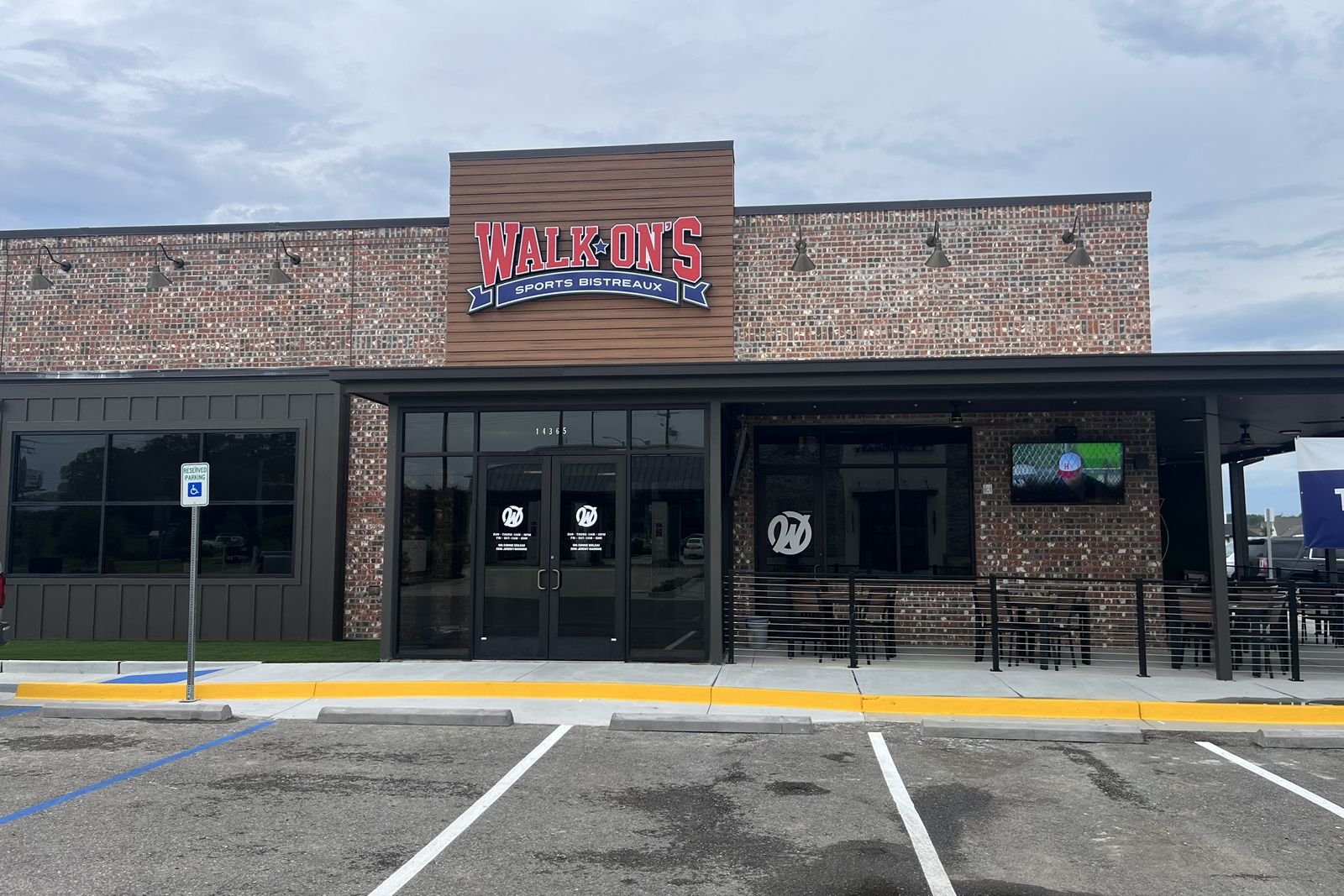 R&R Brands Doubles Down on Louisiana Roots with New Walk-On's Sports Bistreaux in Central