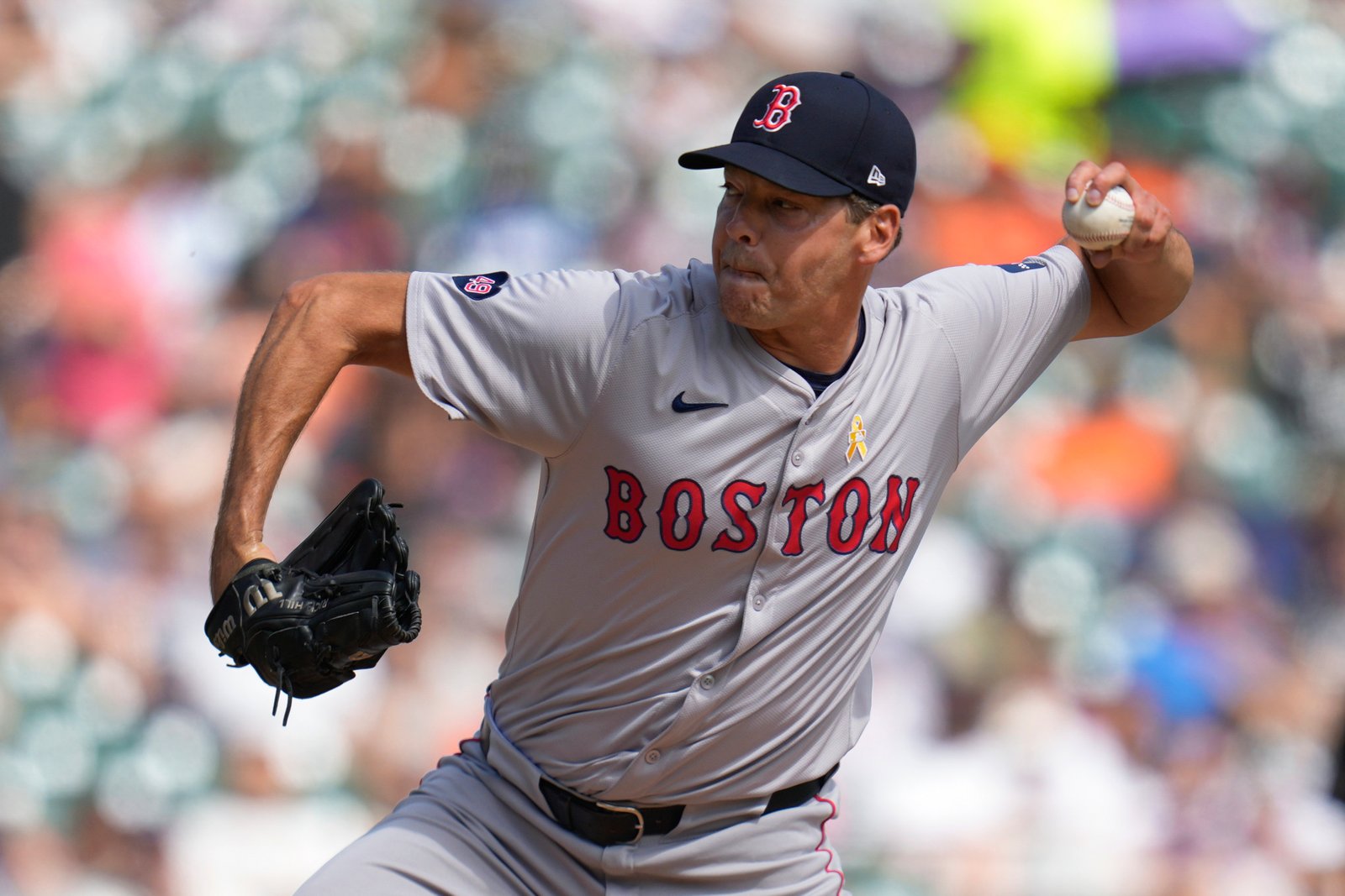 Boston Red Sox pitcher Rich Hill pitching.