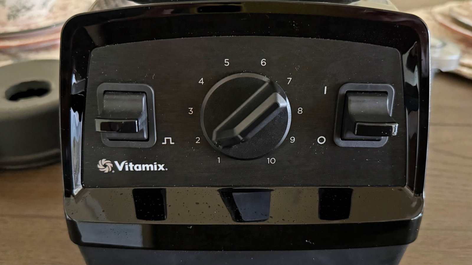 Close-up of the Vitamix Explorian E310's control panel.
