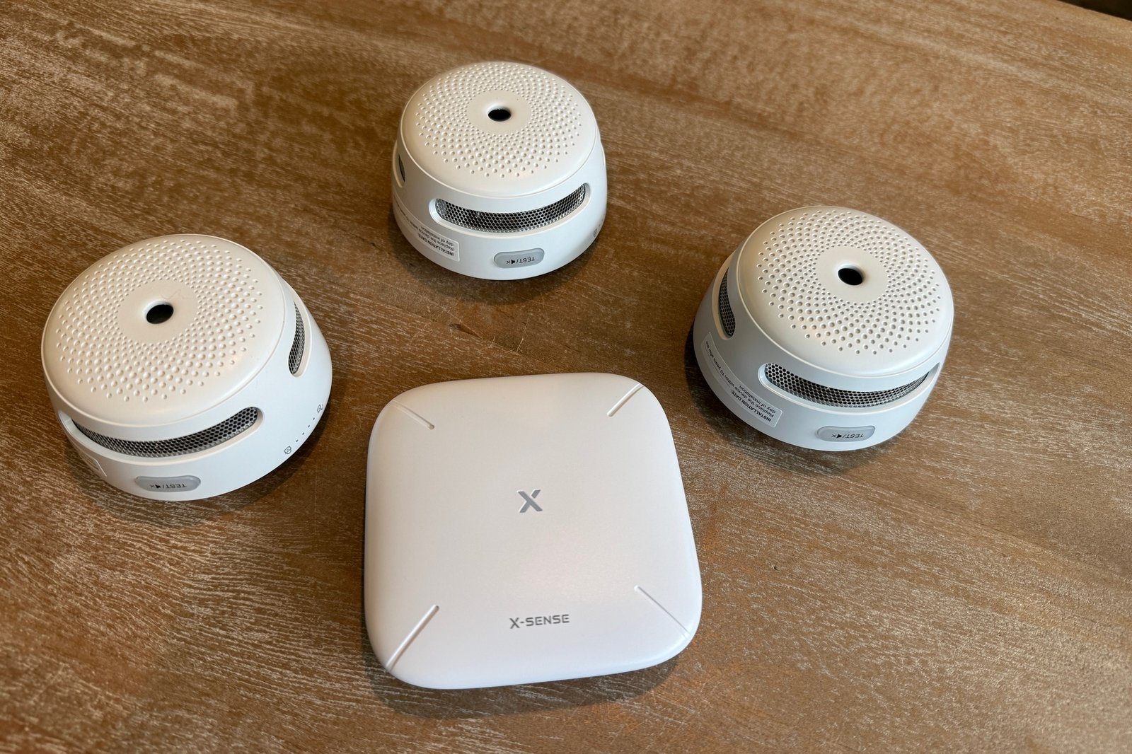 XS01 M Interconnected Smart Smoke Alarm