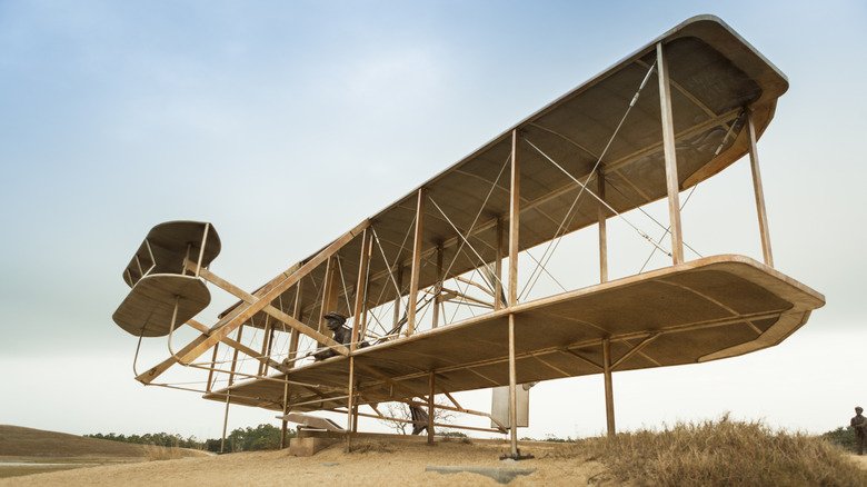 wright brothers national memorial airplane